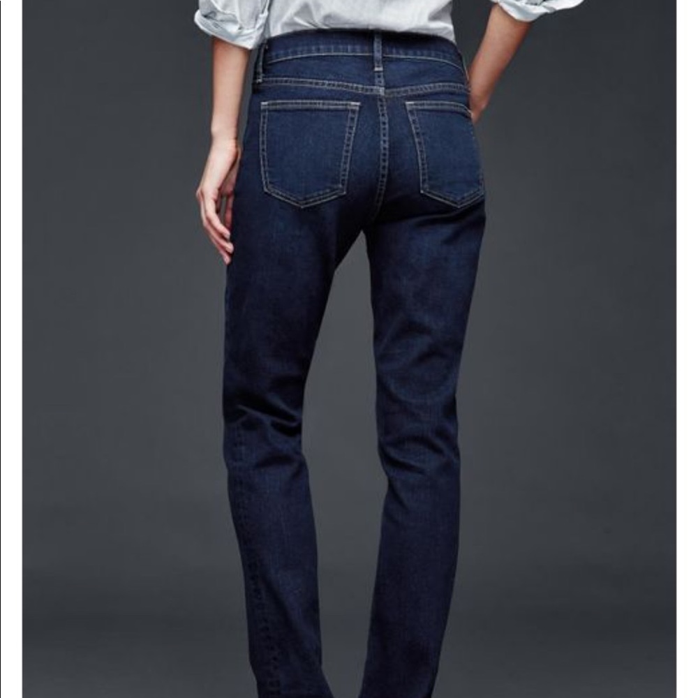 GAP Jeans- like new!